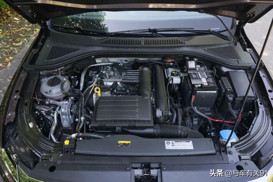 自动挡车下长坡挂什么档位