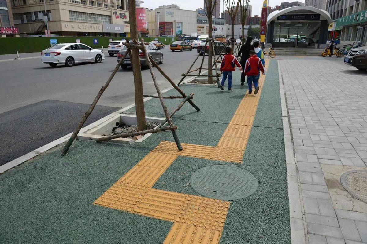 路边划线停车位有几种