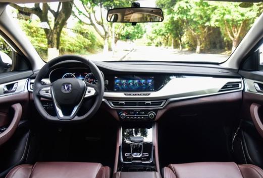 新能源长安逸动ev460是不是没有放音乐的