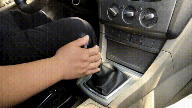 油费怎么算多少钱一公里（油价公里数怎么算）