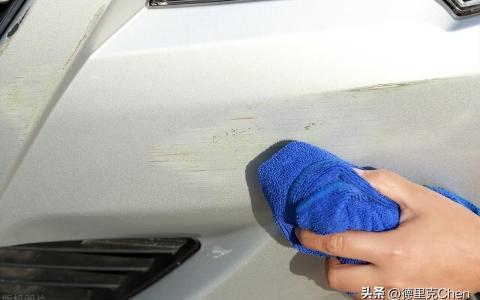汽车挡风玻璃刮花了怎么修复（汽车划痕蜡能修复划痕吗）