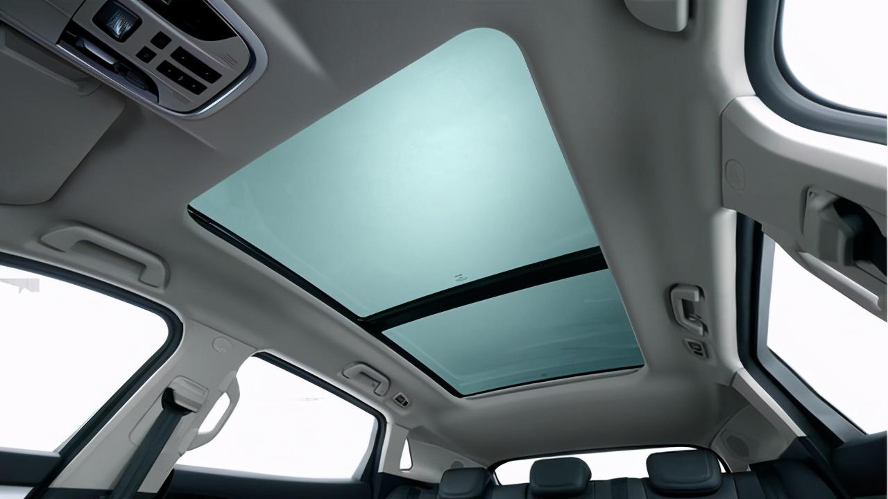汽车天窗有没有必要贴膜（汽车天窗膜和玻璃膜有区别吗）