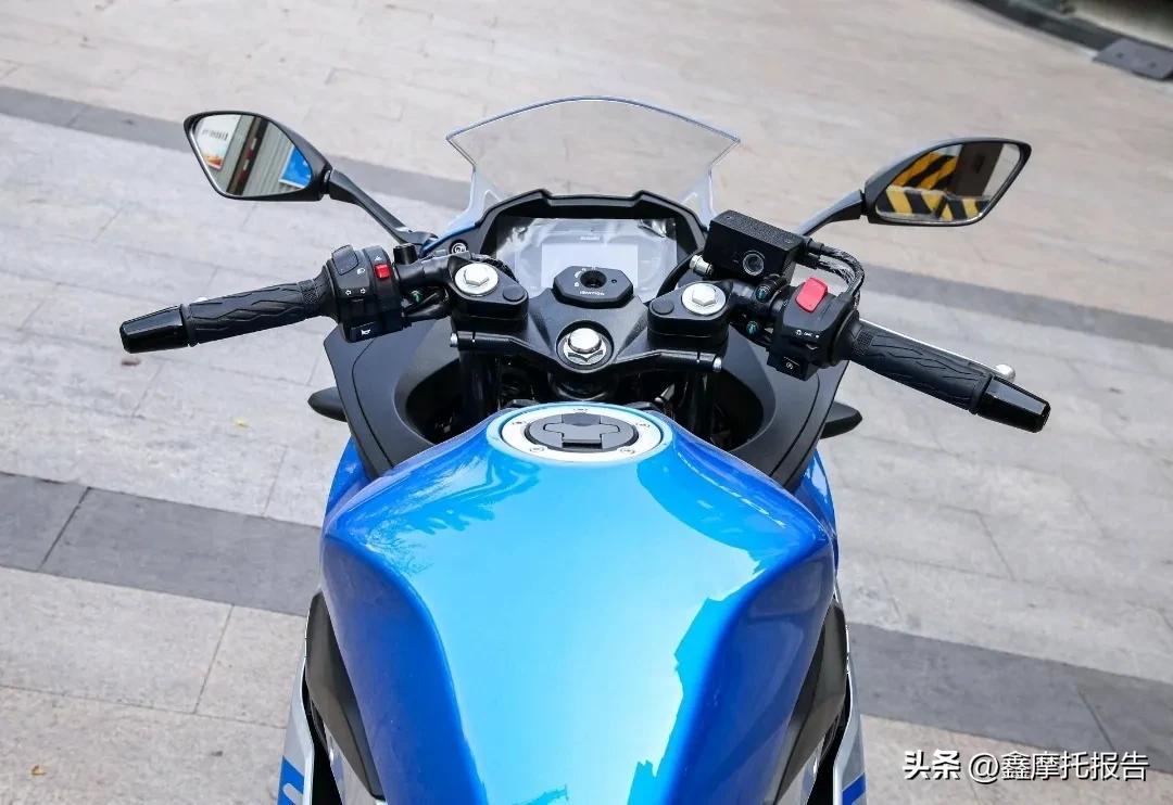 gpr250和gsx250哪个好（gsx250r落地一共多少钱）