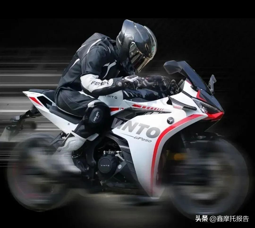 gpr250和gsx250哪个好（gsx250r落地一共多少钱）