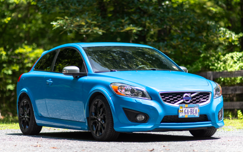 volvoc30汽车报价（沃尔沃c30最便宜的车）