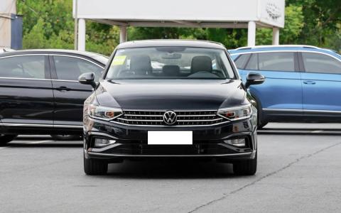 大众迈腾2022款报价及图片（迈腾1.4t报价裸车）