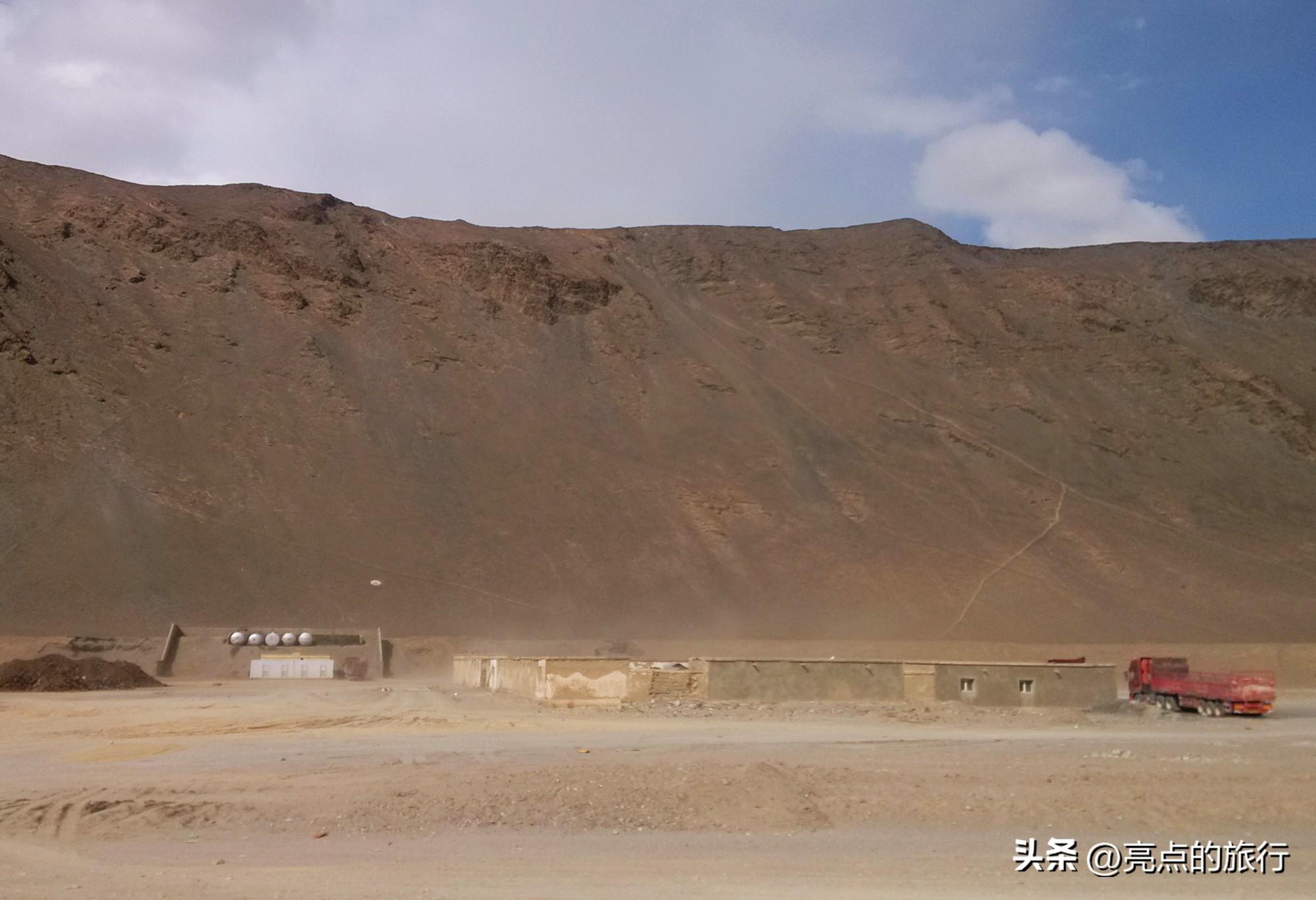 新藏公路的起点和终点（新藏公路的收费情况）