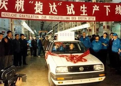 倒三角车标是什么车（三角形朝下的车标）