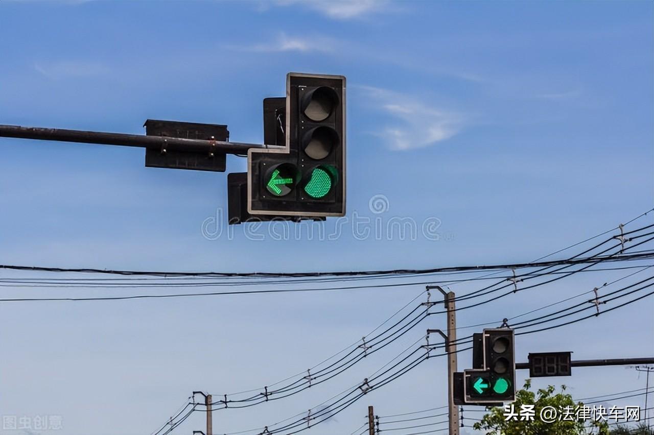 左转弯闯红灯判定图解（左转闯红灯不拍的原因）