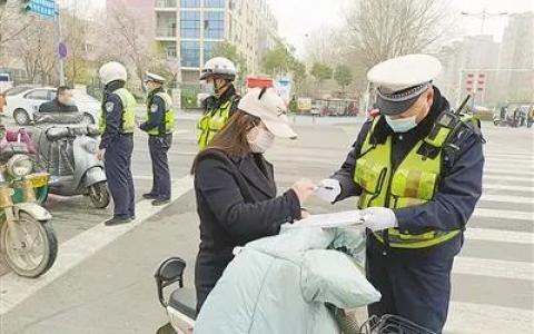 绿牌电动车闯红灯会不会扣分（电动车绿牌违章扣分吗）