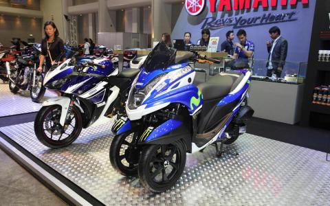 雅马哈nmax155落地价3w够吗