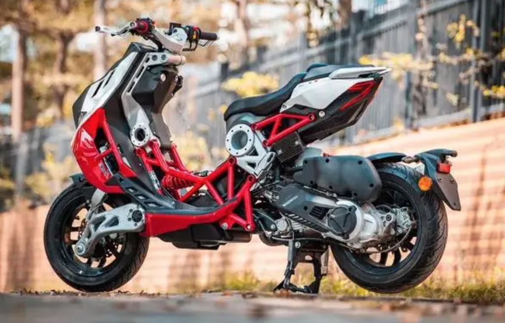 意塔杰特200cc踏板摩托车多少钱