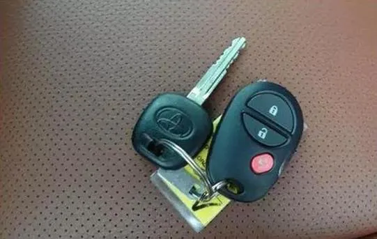 电瓶车遥控器失灵怎么用钥匙解锁