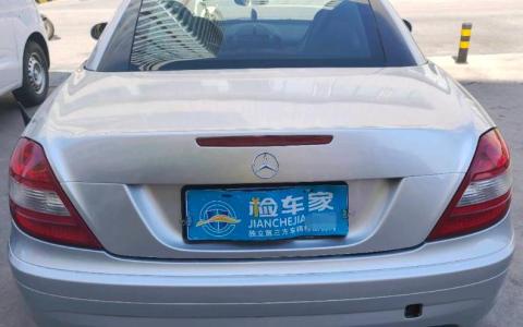 奔驰slk200敞篷报价是多少？这款车值得购买吗？