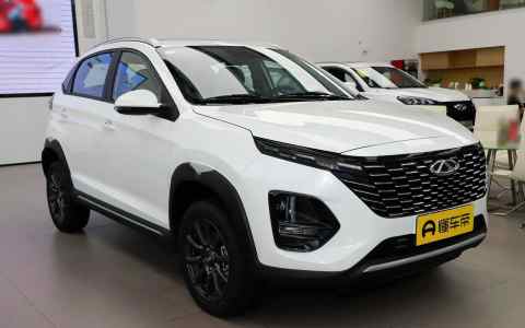 瑞虎3x新增车型正式上市，售价5.79万，油耗6.9L(代步好选择)