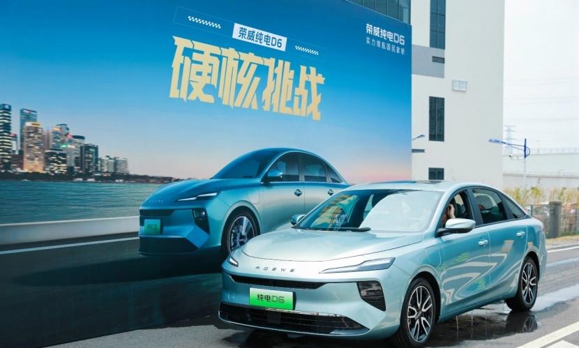 10万级纯电家轿的技术普惠革命，反向续标荣威纯电D6深度测评
